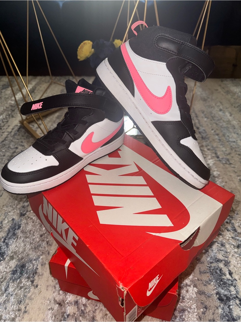 Nike Kids Mid-Top Sneakers in Black, White & Pink